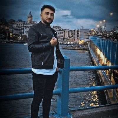 @Güneş yaptıklarımı izliyor.Ay ise tüm Sırlarımı ...🌒✨