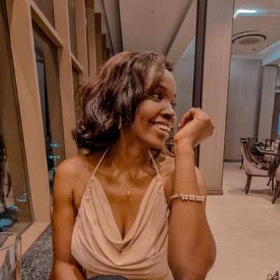 luch_edwins's profile picture. Ella es Amor y Luz💓|| Hodophile 🌎
|| Christ Enthusiast || Ecc 3:11 || Volunteer || Model || Reseacher