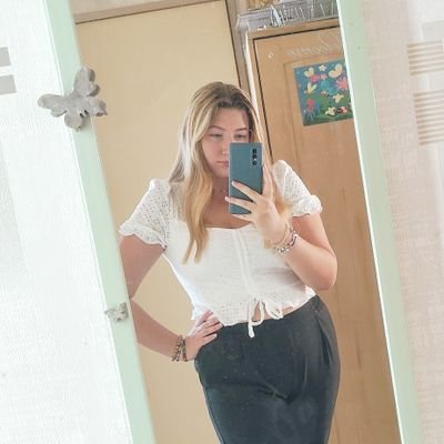 French girl, 24yo
