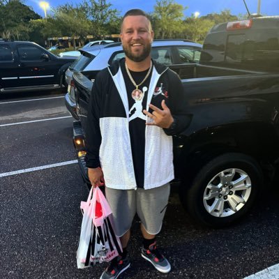 busniess owner of Matt’s transport , dad of 2 , dad life is my life and love every minute of it