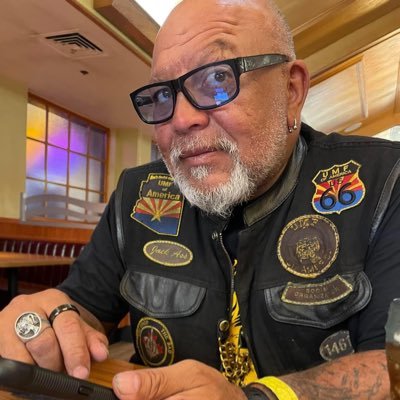 US Navy Vet, industrial electrician and motorcycle rider. me and the gf, living the best Az life possible. I’m just here for the comedy!