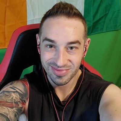 Distinctly Average Gamer 🍻🇮🇪 Twitch Affiliate
Gaming info ⤵️
#lufc #kHuggles. #gaming #battlerap
From Cork, Ireland ➡️ BC, Canada