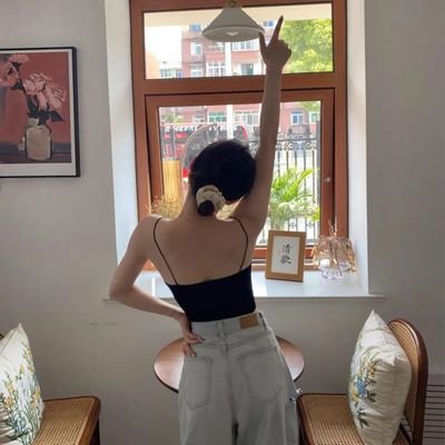 8AmWhXOFEcq8DQG's profile picture. 