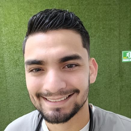 landofuenmayor's profile picture. Medico Veterinario...