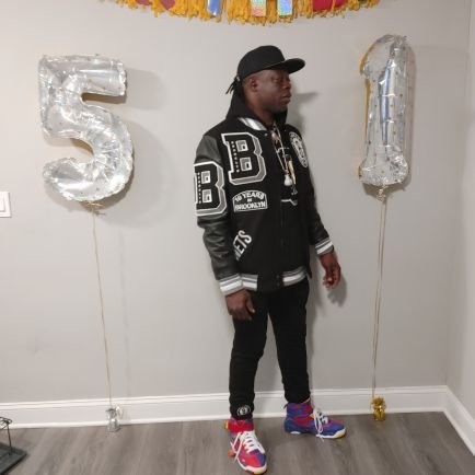 SherwinBarring3's profile picture. Love