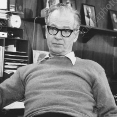 SeekTruthUSA's profile picture. Social Psychology researcher/writer. Particularly interested in examining confirmation bias re: police/race/crime and the impact of media consumption