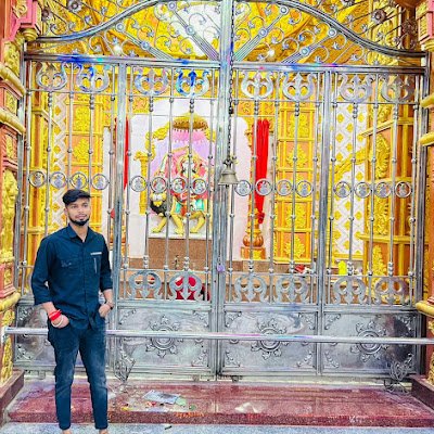 Randhee39682432's profile picture. 