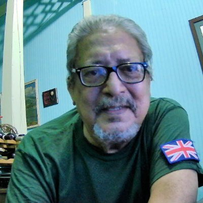 -ex tenebras ad luce
-ex scientia vera
-experientia docet
No uso paños tibios
Legalicemos el uso médico de la marihuana.
No sigamos en oscuridad médica.
