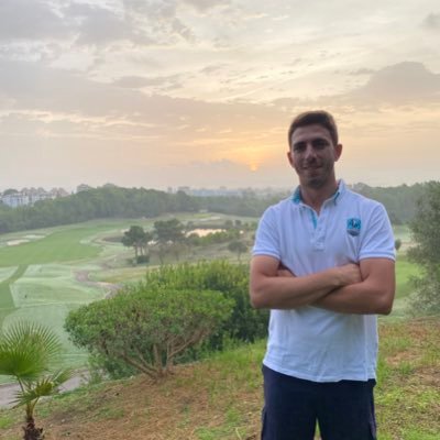 Ingeniero agrónomo. Real Club Valderrama, Real Madrid y Royalverd. Actualmente Asistente Greenkeeper Arabella Golf.