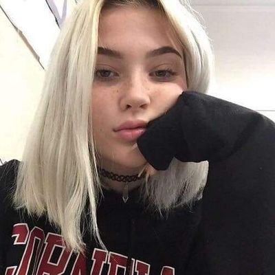 reignsmylove's profile picture. 