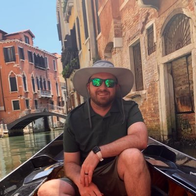 zanebear7's profile picture. Drink Garage Beer