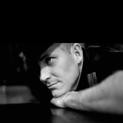 joeysthedad's profile picture. Wannabe peacemaker, jazz singer.