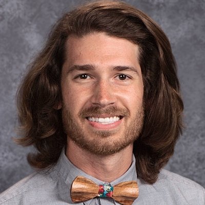 Middle School STEM Teacher and AP 🍎| Nerd of many things! 📚 | Bow tie connoisseur | I peaked in high school | He/Him
