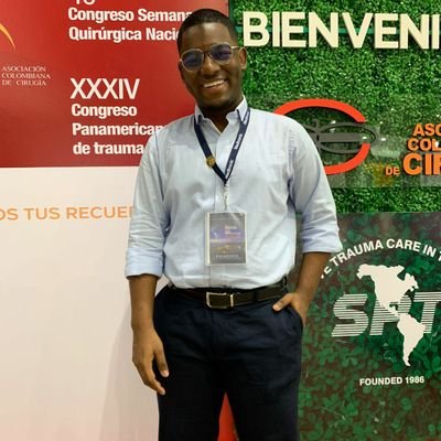 Medical Student, 6th year. ⚕️ | President and founder of SIGUCC | #SoMe4Surgery | @futuroscirascol | Student Leader of SIGUCC @AmCollSurgeons