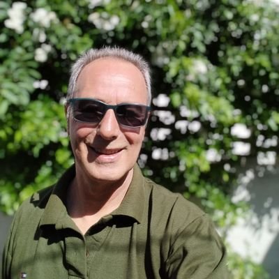 EduardoButia's profile picture. No pretendo agradar. CNF Decano