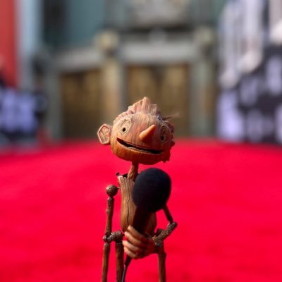 Academy Award Winner of Best Animated Feature, experience Guillermo del Toro’s Pinocchio on Netflix.