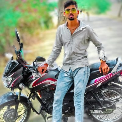 ➡Sorry girls my love is very Strict🤴❤
➡I know, I'm not Kumar Sanu.. But
➡जिए तो जिएं कैसे Haaye बिन आपके !!
➡लोग मरते हैं ऐसी महोब्बत के लिए, जैसी महोब्बत हम आ