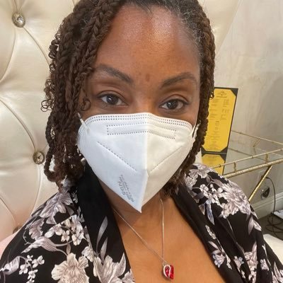 Mask On. Somebody Wife. Auntie. Bonus Mom. Creator of Stuff. Wordler. Thinking before I Tweet. It’s all above me now. Here til the twitpocalypse.