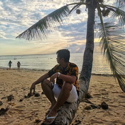 jhoetterosales's profile picture. Forever peaking | Mom's Spajetty