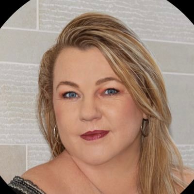 Amanda Cassar is an author, speaker, traveler, reader, writer, dreamer, podcaster & music lover. Mistress of Coin @WealthPP & @TrustedAgedCare