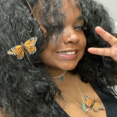 I go by Shortie, sometimes - sleepy fiber artist || twitch affiliate streamer || i do stuff with words || #BigCreatxr || biz: shortiemcflyy@gmail.com