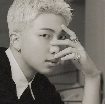 방탄소년단~♡ فن اکانت (#ما)
#برای آرزو های سوخته من و آینده روشن نسل بعد.