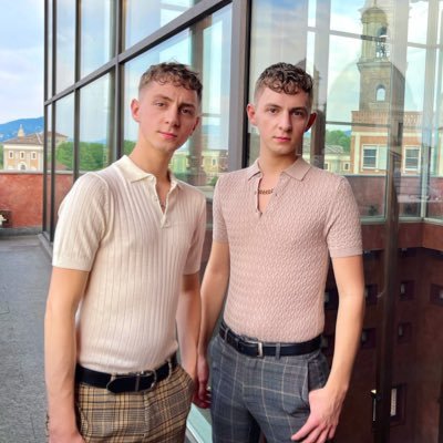 Newhorizontwins Profile Picture