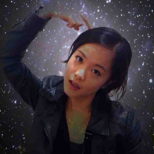 clicheXOXO's profile picture. I AM WALKING ON THE EARTH