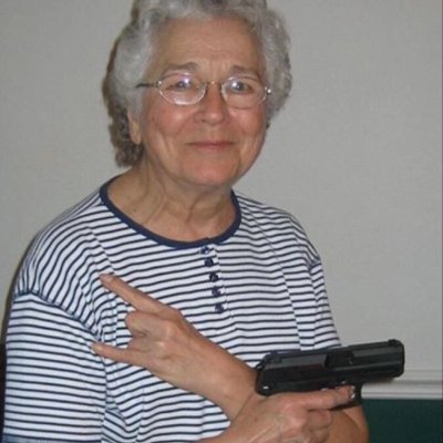 MaxNich0lson's profile picture. 