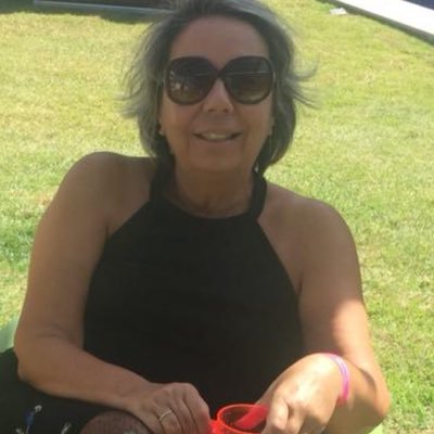 RogenaraMessina's profile picture. Conservadora, cristã, anti comunista, e, contra vc, petralha, que é parasita e tem caráter duvidoso! Deus acima de tudo e todos!! 🇧🇷🇧🇷🇧🇷🇧🇷