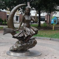 Lynne Renaud (@witchcozy) 's Twitter Profile