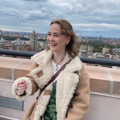 19, Chair of @YCAWales , Newport East CLP Youth Officer 🌹 dressage rider❤️Co-host @YFO_Podcast 🎙🧡 she/her | Yale’26 |requests to poppysevans@gmail.com