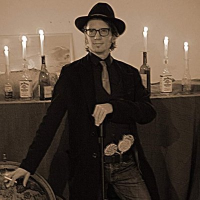 3615Reverend's profile picture. savoyard exilé en auvergne. et routier. 

j'ai un gros camion ;)