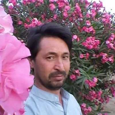 ما گرفتاران لیلاییم مجنون میر ماست
★
از خرد بیگانه بودن باعث تشهیر ماست