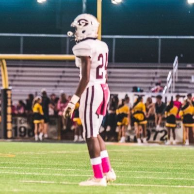 isaiahlockdow24's profile picture. mckinneyisaiah288@yahoo.com H: 6’0 | BW:175 | 2025 | 40 4.56 | Shuttle 4.45 |