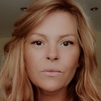 LeahDen38's profile picture. 