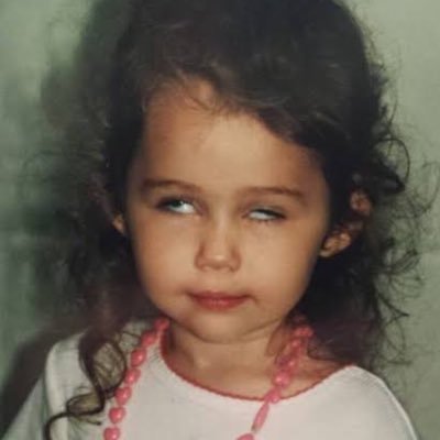 sizofrenibir's profile picture. 