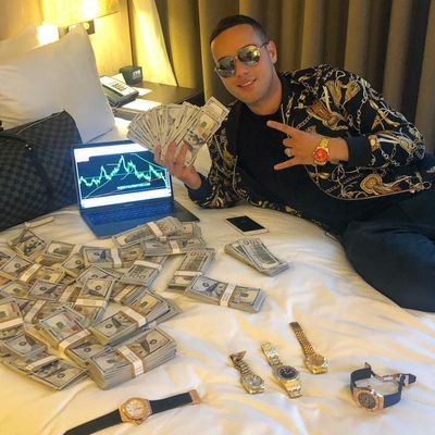 Account💻manager💯🏦
Expert in trading📈 
Fx\bitcion mining investor📉
Make💵$100K dollar with a minimum of $1000 in less than 3days