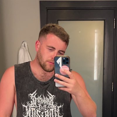 Macciepal's profile picture. 