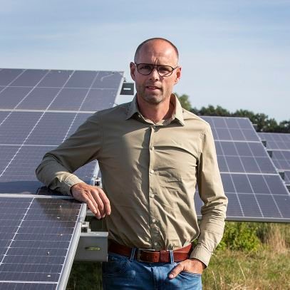 Agrarisch ondernemer(akkerbouwer/zonneboer) 1 vrouw, 3 dochters,Energieopslag, Solarpark Daalkampen, DB lid @ANDrenthe 
#innovatie #duurzaamheid #biodiversiteit