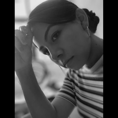 Karen_CaMn's profile picture. Dime qué todo es mentira. 
Que todo es solo una pesadilla...