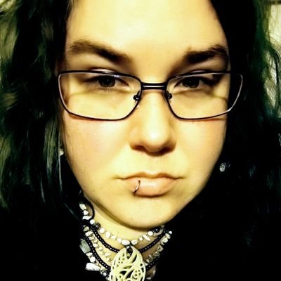 Yokai, chef, agender priestess, queer mermaid, int'l cryptid. Feral author & poet Grace O'Malley, sometimes. Charisma is my dump stat. Header by @L0ST_VEGAS♥️