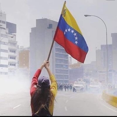 Chavista que me siga,chavista que bloqueo.