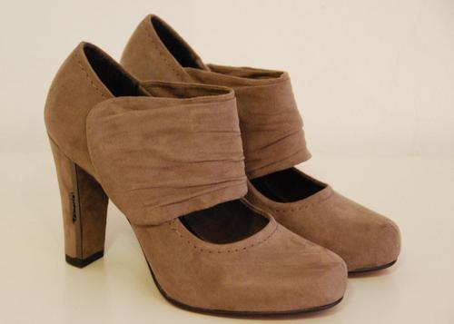 Rondzi's collection comes from many brands including Mischa Barton, Marco Tozzi, Tommy Hilfiger, Heavenly Feet, Gaby plus many more all at exceptional prices.