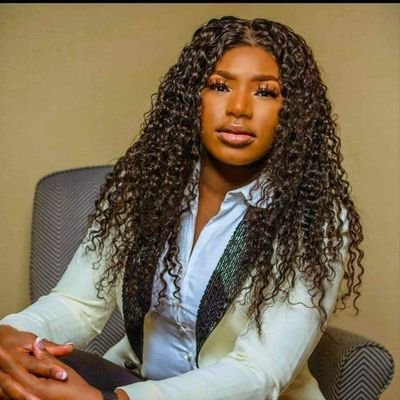 I am an entrepreneur, CEO of @AvieEmpire and @Aviebeauty. I love to help others to achieve their purpose by using internet. I am a certified coach and a writer.