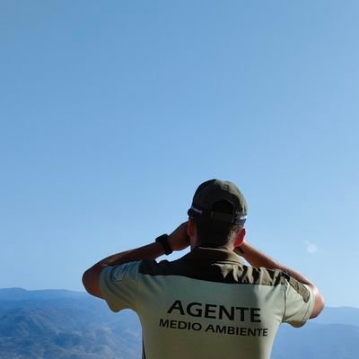 Agente de medio ambiente de la Junta de Andalucía 👮🌿🐾🌲🧗‍♂️

https://t.co/1lYo9hrG0l