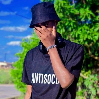 asocial_garcon's profile picture. 