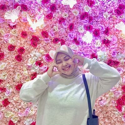 NoviandyPrtw's profile picture. pengen di panggil tiwi