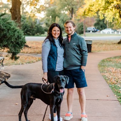 City dweller ⚜️ Mac mom 🐶 pizza eater 🍕 pretend runner 🏃🏻♀️ real estate attorney 🌃 fiancé 💍