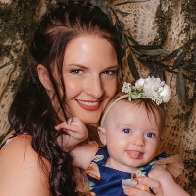33| Single Mom| Writer| Dancer| Model| love Music|